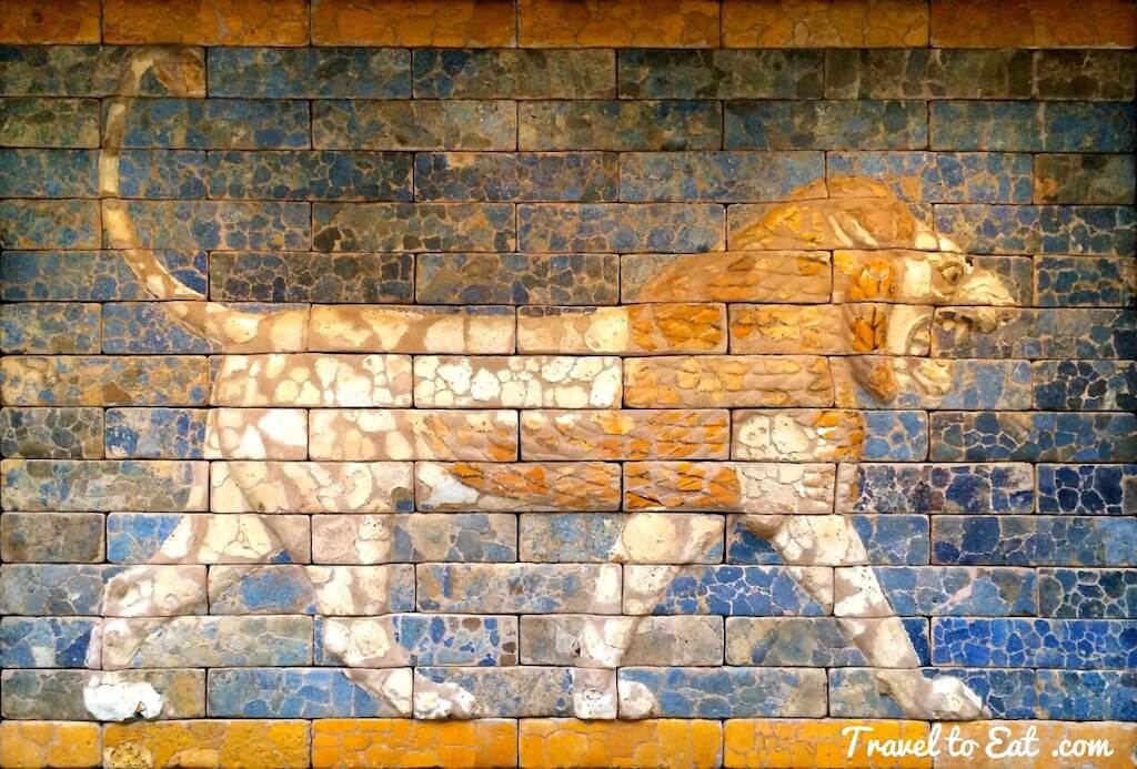 Lion reconstructed panel from Nebuchadnezzar’s throne room on display at the Vorderasiatisches Museum, Berlin. Pacing lions emphasized the power and might of the Babylonian king. © Vorderasiatisches Museum – SMB, photograph by Olaf M. Teßmer